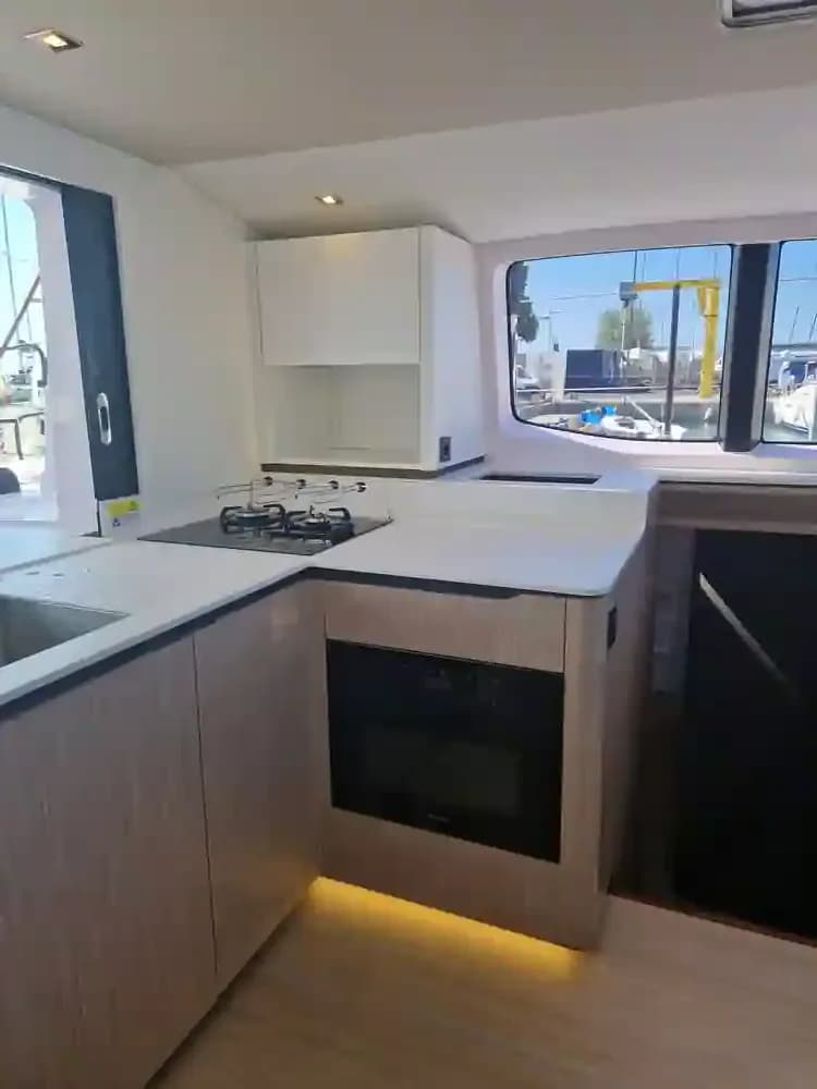 2023 Outremer OUTREMER 52 for Sale in La Grande-Motte, FR Racer/Performance 2