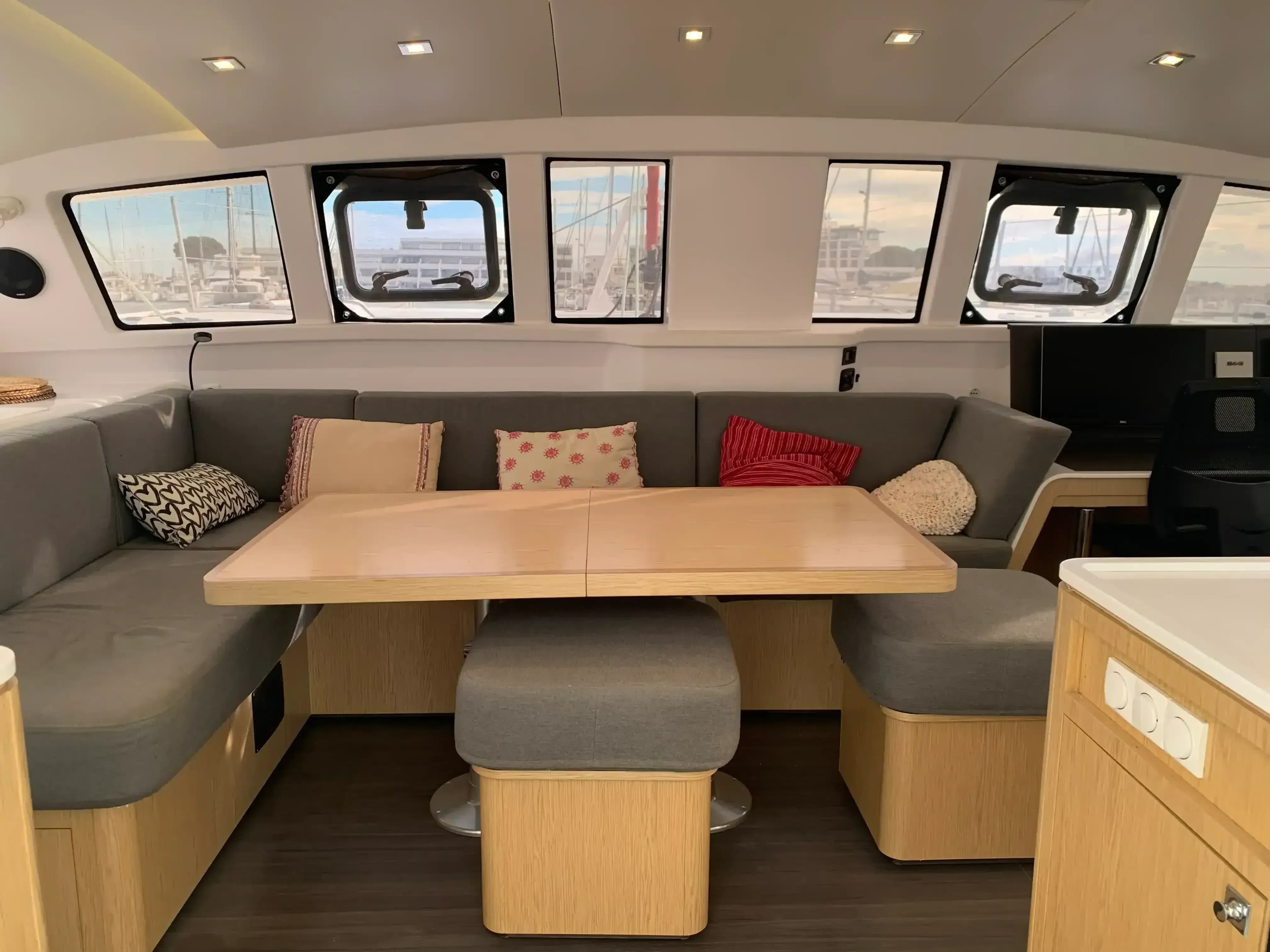 2021 Outremer 51 in vendita a La Grande-Motte, FR Multi-Hull 1