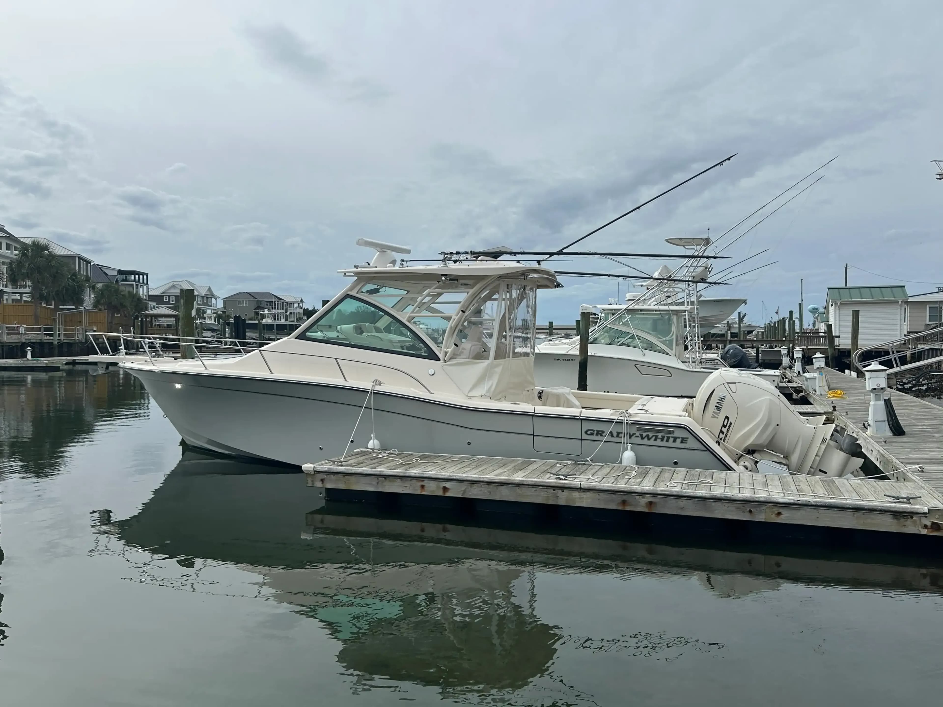 Grady-White Boats Express 330 in vendita