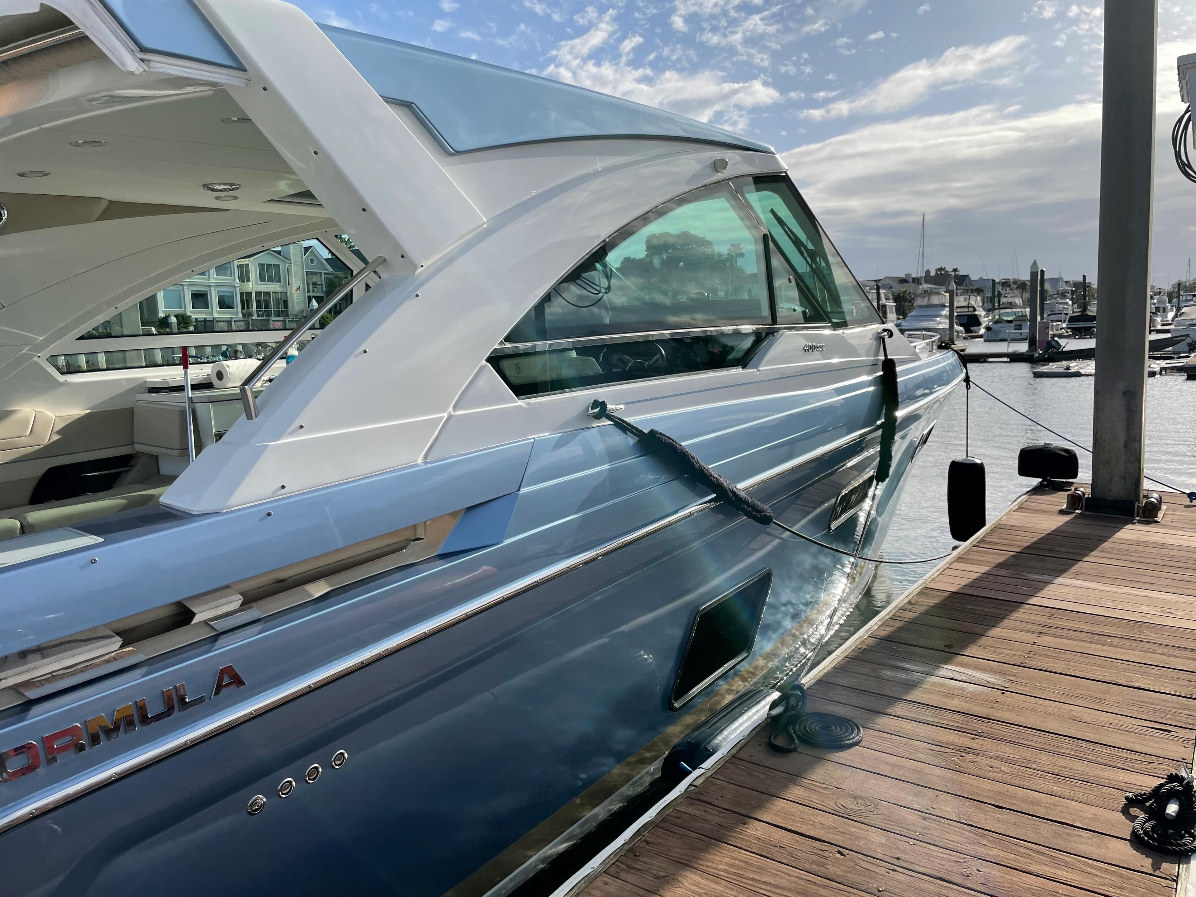 2019 Formula Boats 400 Super Sport Crossover for Sale in Charleston, SC Express Cruiser 5