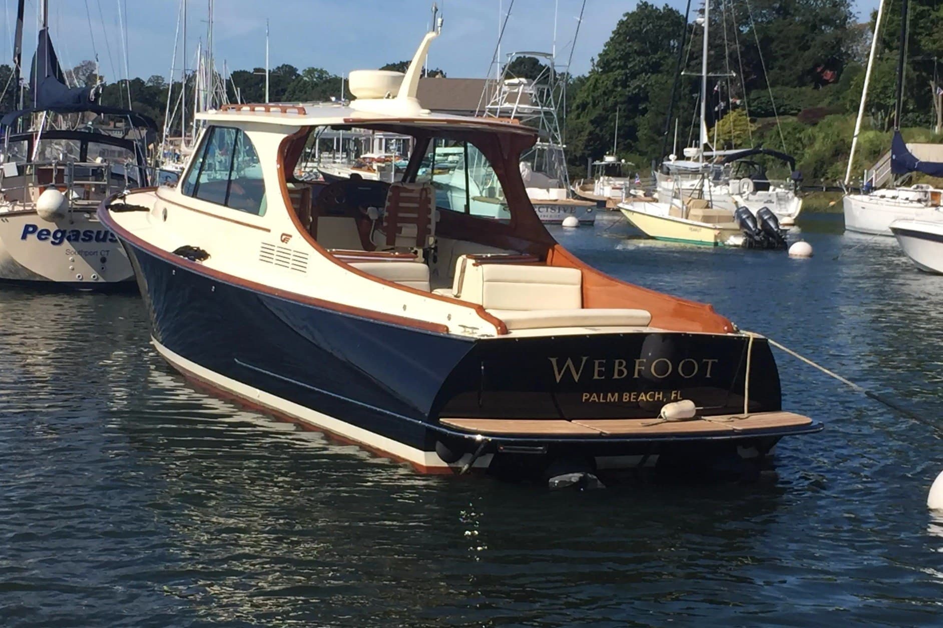 2015 Hinckley Yachts Talaria 34 for Sale in Newport, RI Downeast Boats 3