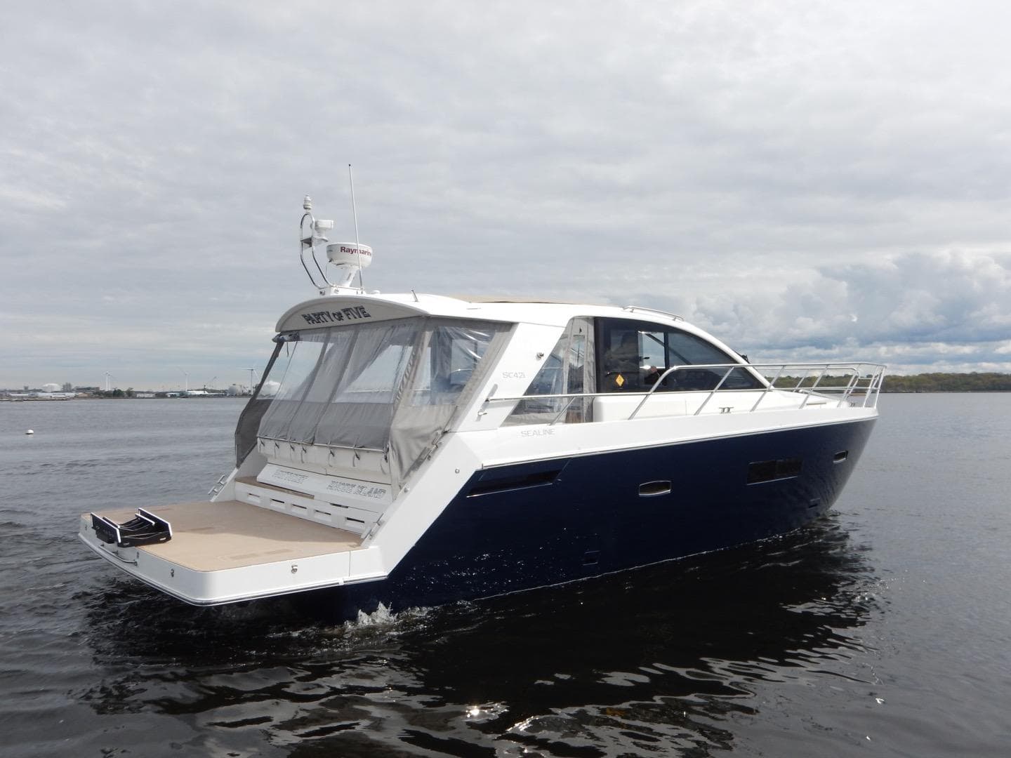 2012 SEALINE SC42 for Sale in Newport, RI Motor Yacht 4