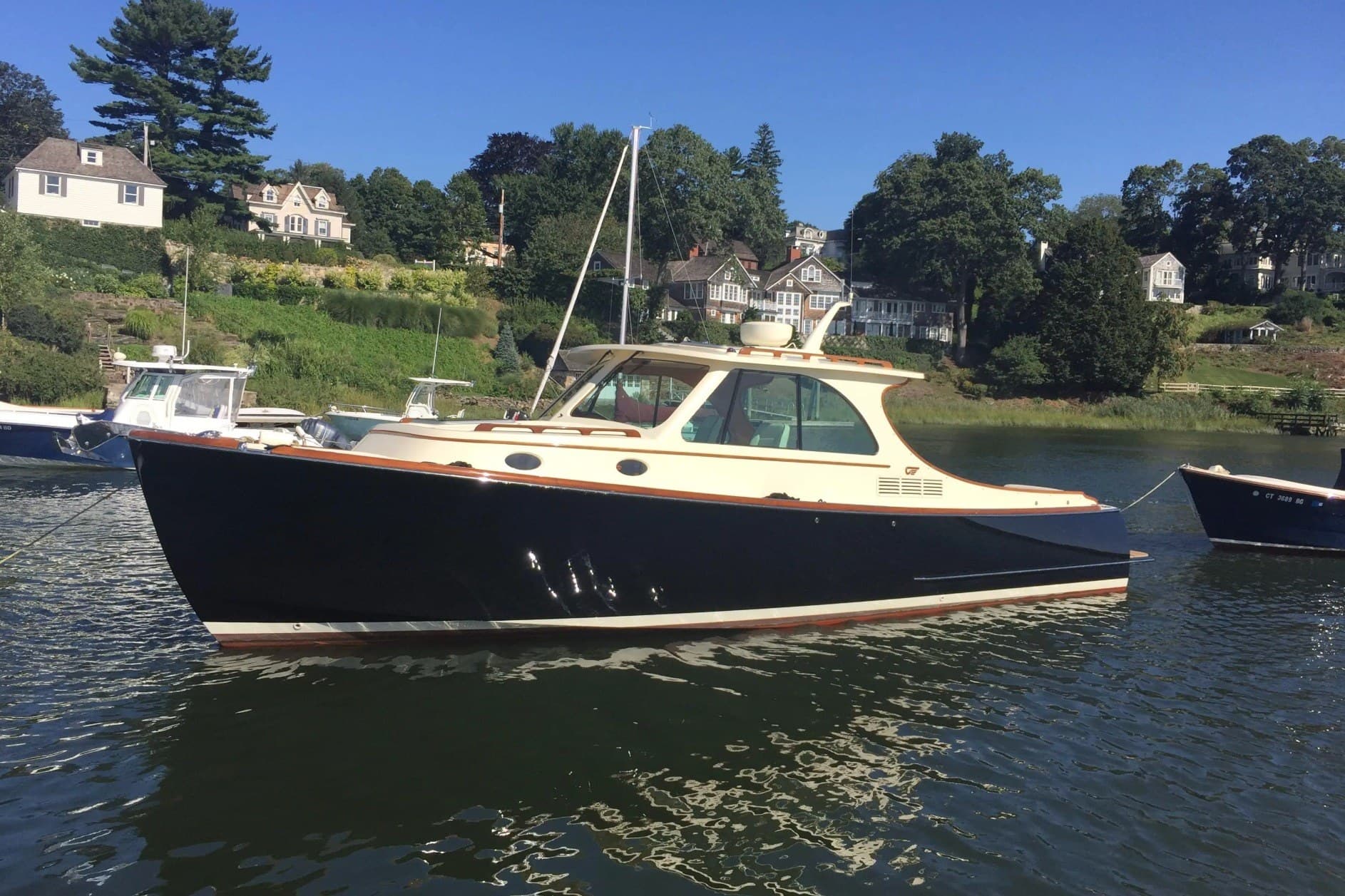 2015 Hinckley Yachts Talaria 34 for Sale in Newport, RI Downeast Boats 2