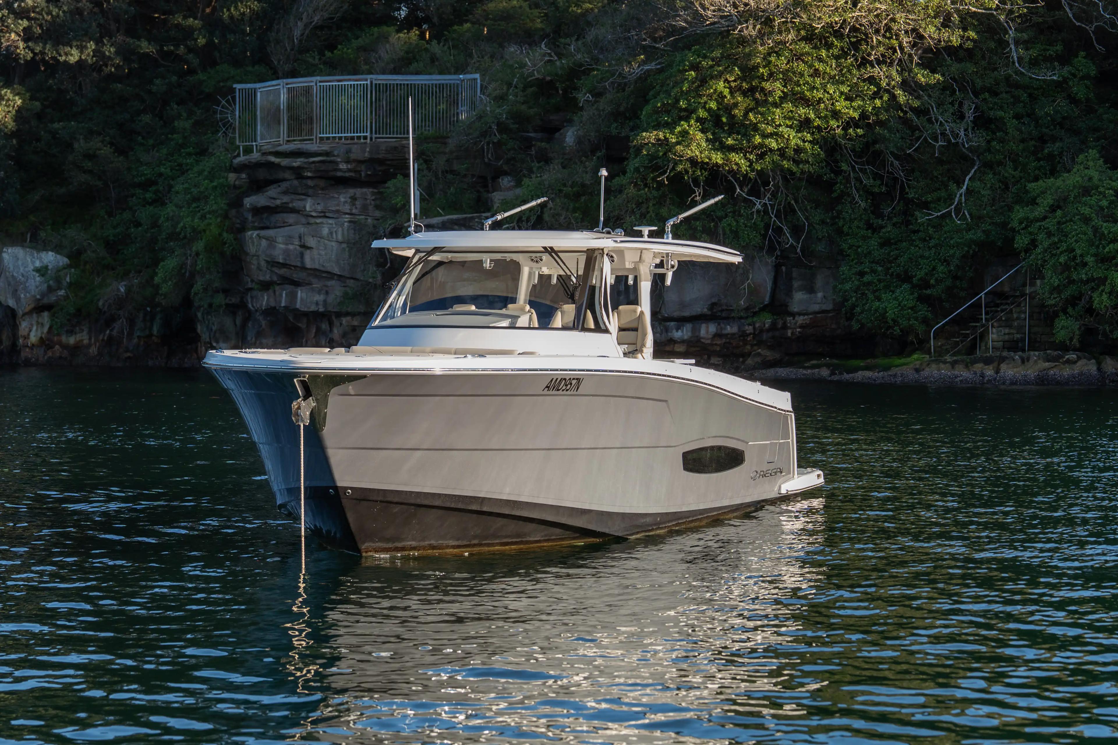 Regal 38 SAV te koop