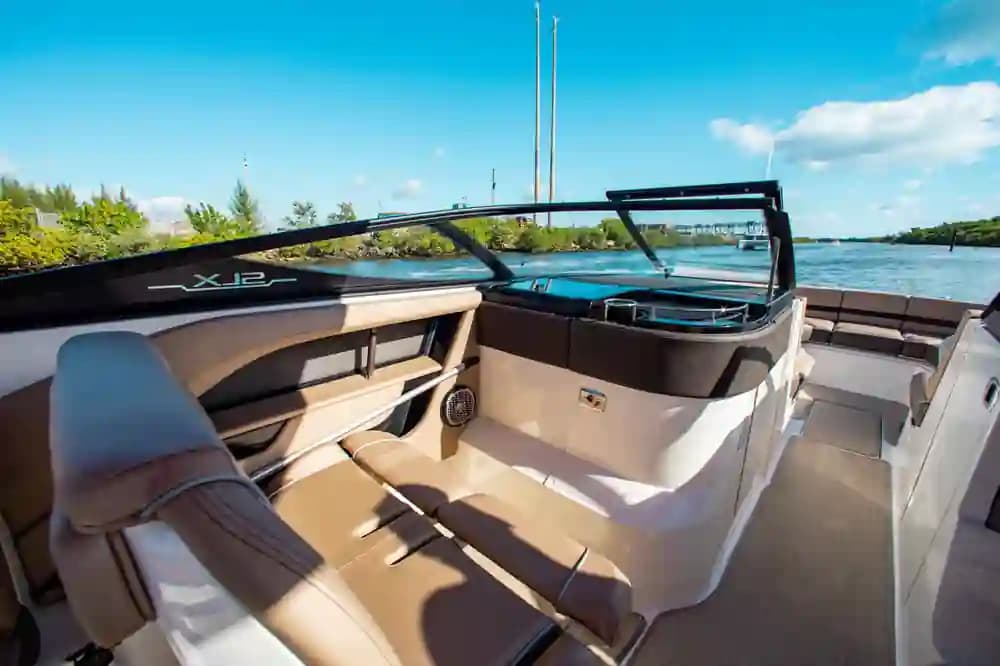 Sea Ray SLX 310 Outboard for Sale