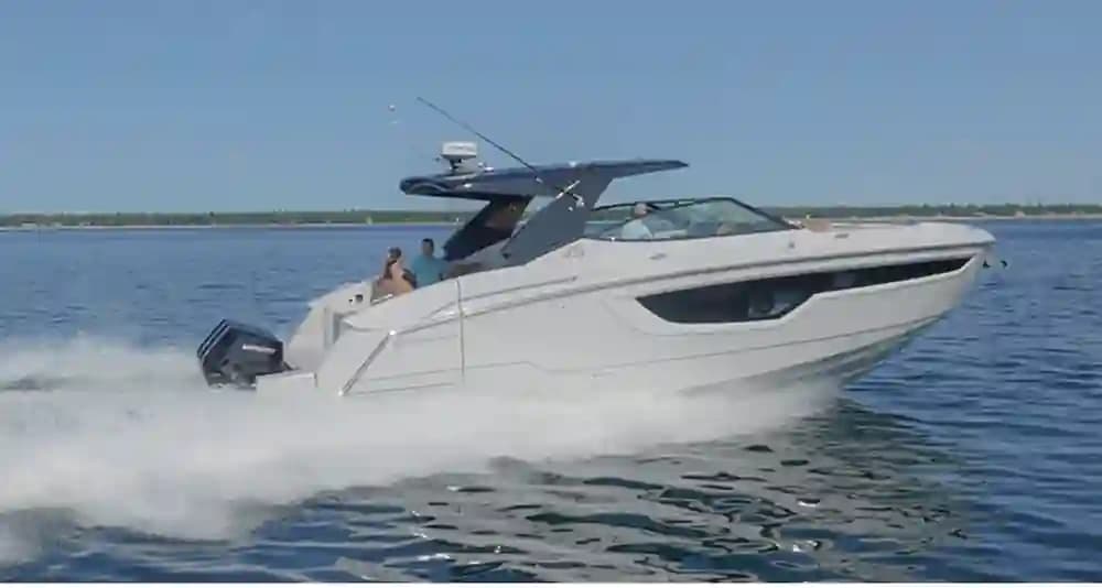 Cruisers Yachts 38 GLS a la venta