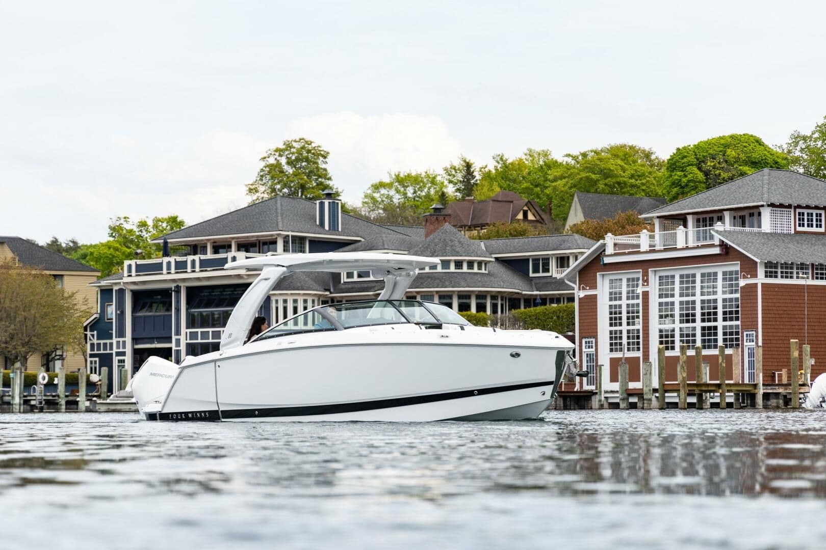 Four Winns H9 OB for Sale