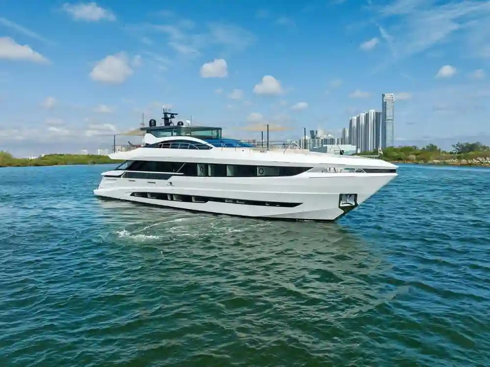 Mangusta Gransport 33 for Sale