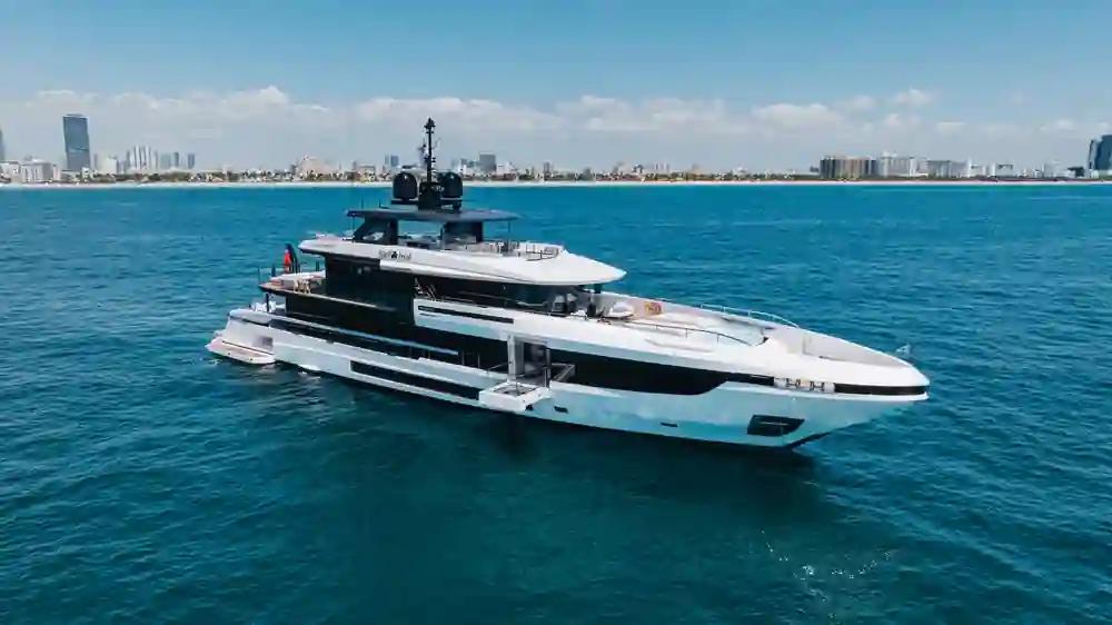 Mangusta Oceano 44 For Sale