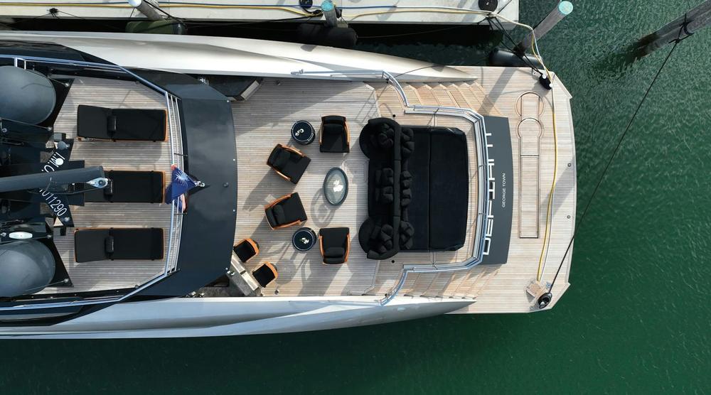 palmer-johnson-yacht-defiant-for-sale-10.jpg