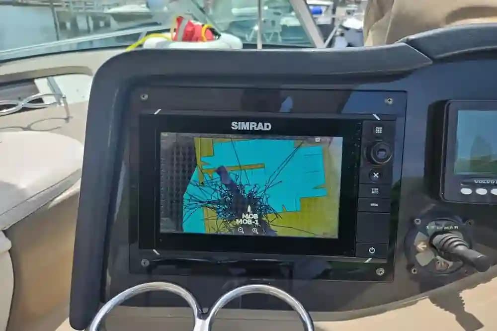 Four Winns 378 Vista for Sale