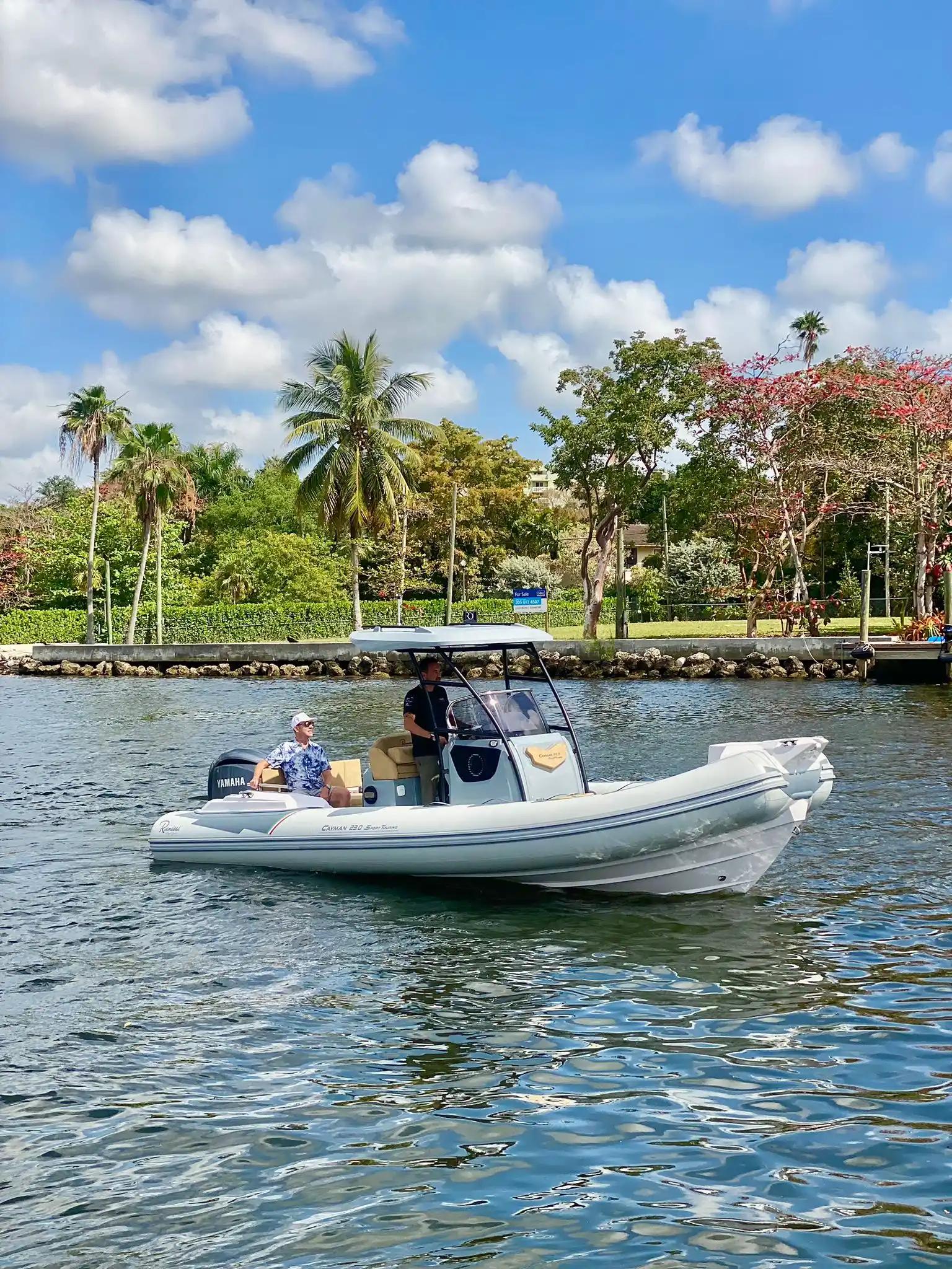 Ranieri International Cayman 23 Sport Touring For Sale