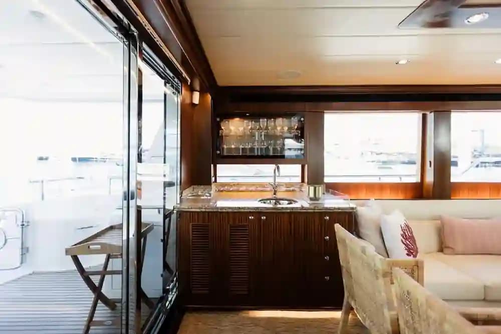 Horizon V74 Skylounge for Sale