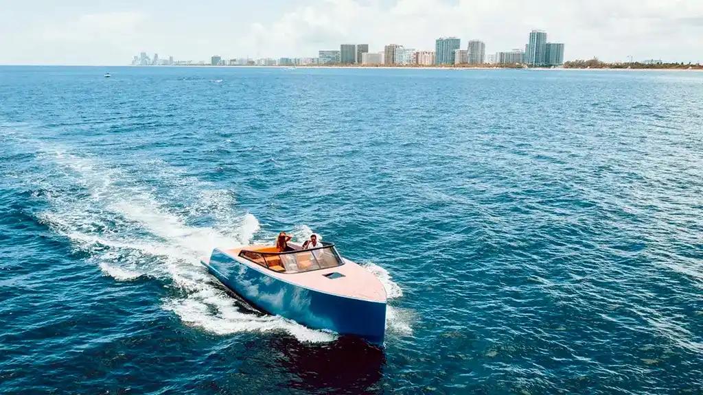 VanDutch Yachts 32 For Sale