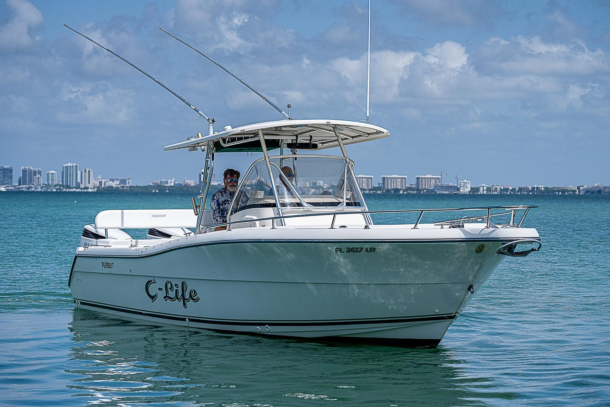 Pursuit 3070 Center Console te koop