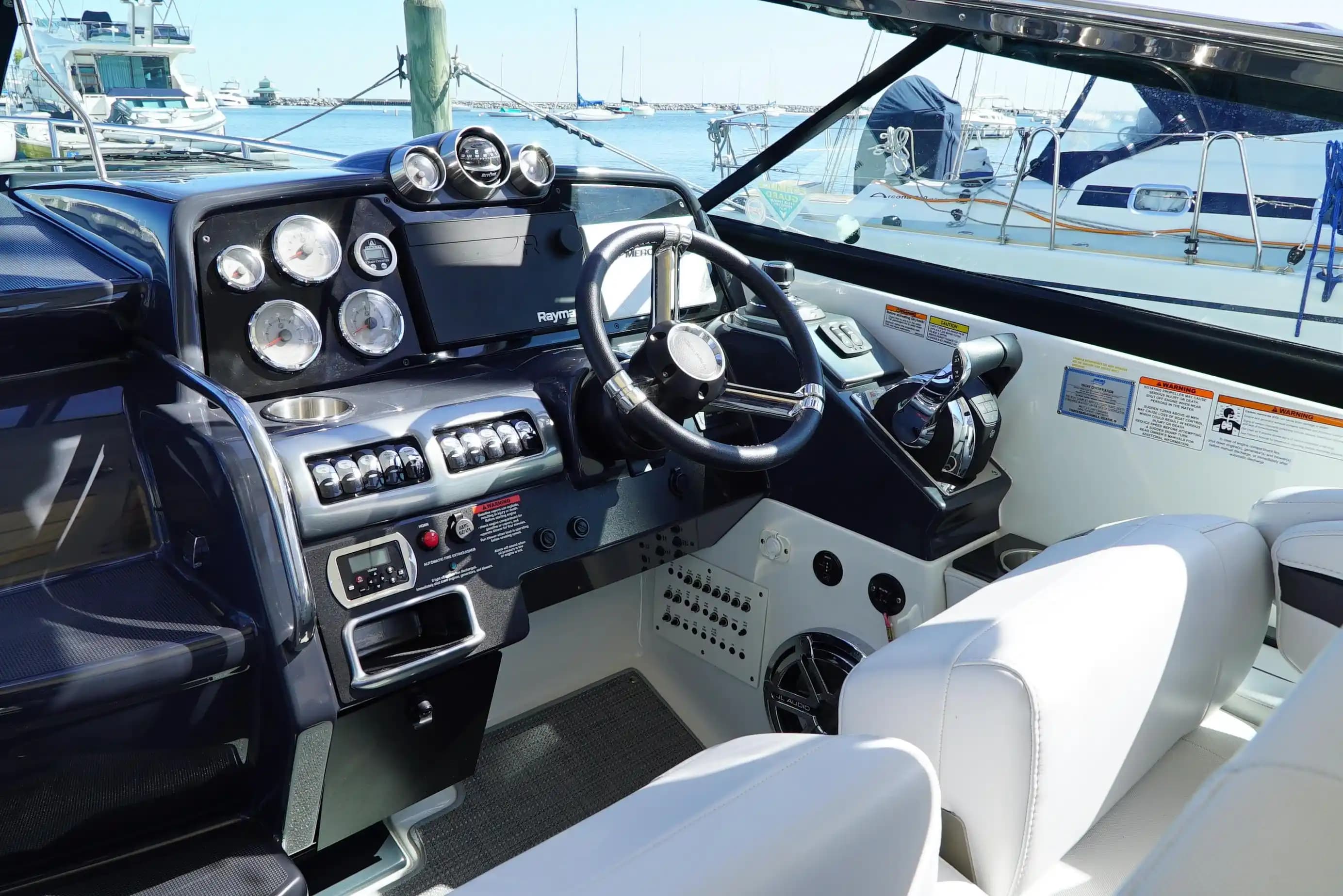 2020 Formula Boats 350 Sun Sport Sold in Port Washington, Wisconsin Cruiser 3
