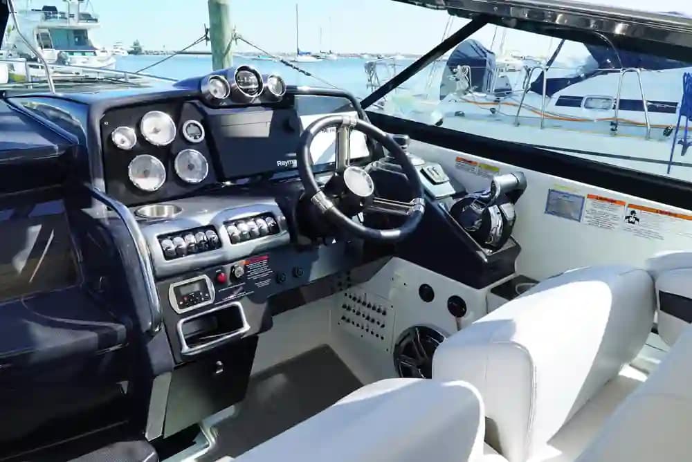 2020 Formula Boats 350 Sun Sport Sold in Port Washington, Wisconsin Cruiser 3