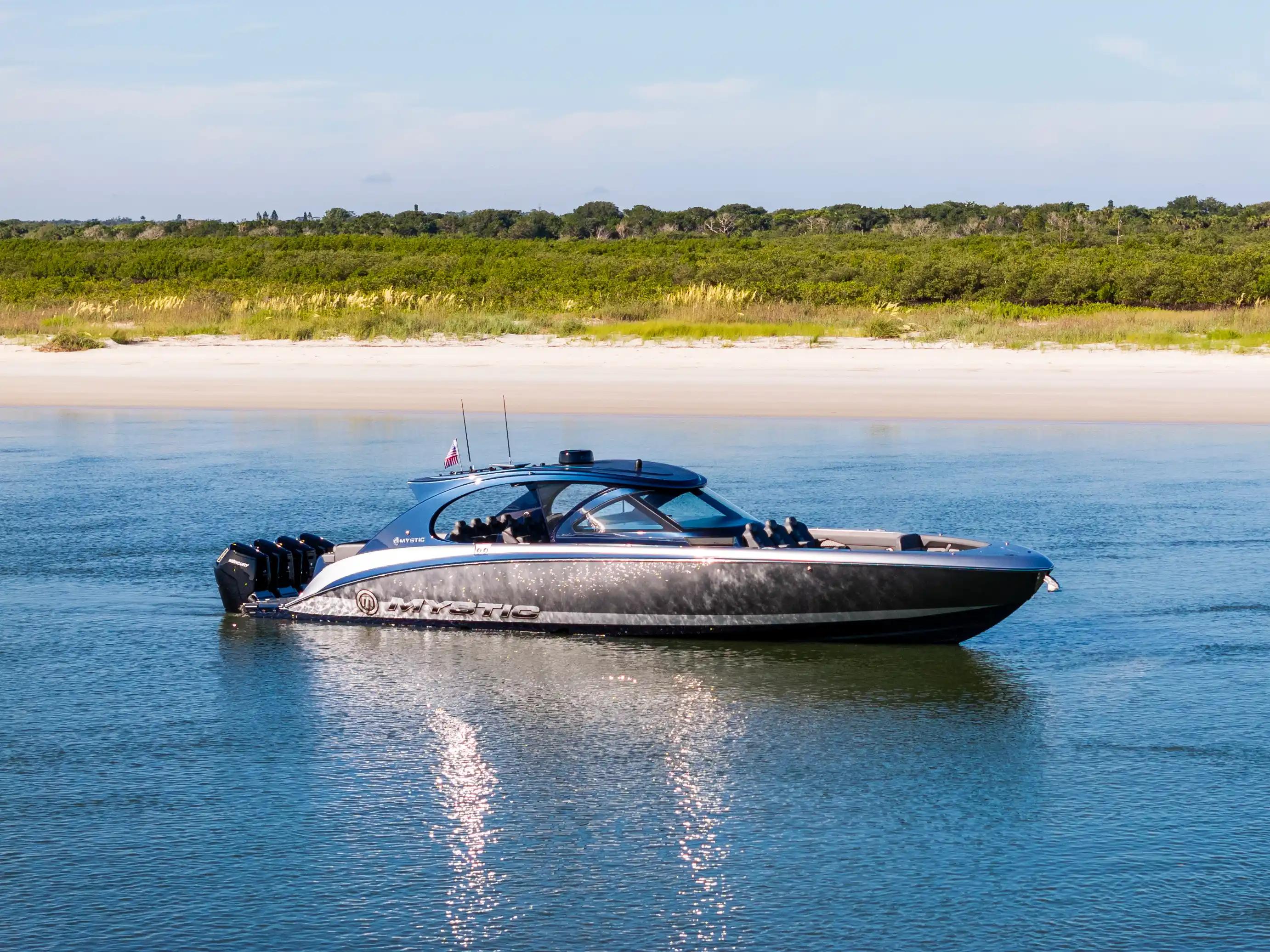 Mystic Powerboats M5200 For Sale