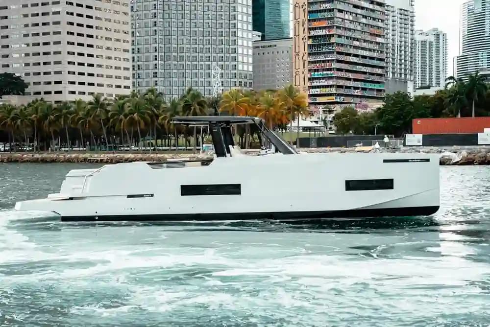 De Antonio Yachts D50 Open for Sale