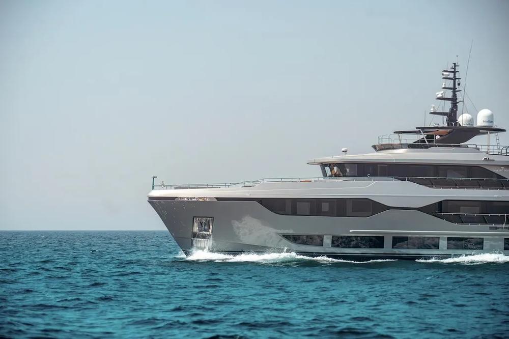 2025-majesty-120-power-9622316-20241215065015339-1_XLARGE.jpg