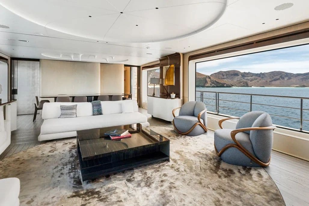 2019 Azimut Grande 35 Metri for Sale in La Paz, MX Flybridge 5