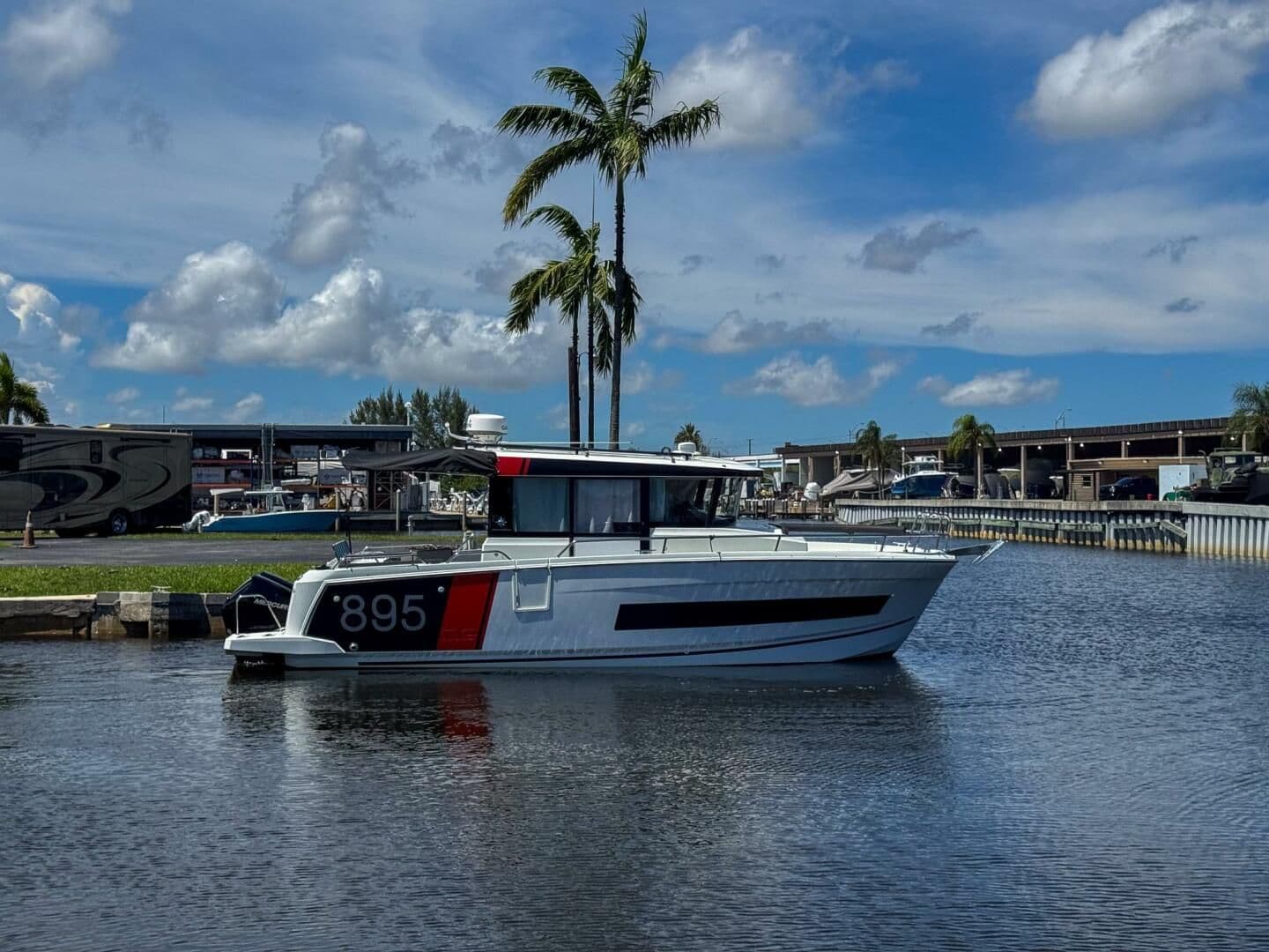 Jeanneau NC 895 Sport for Sale