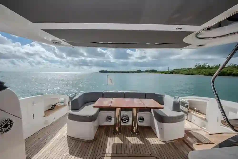 2018 Princess Yachts S60 Sold in Miami Beach, Florida Flybridge 2