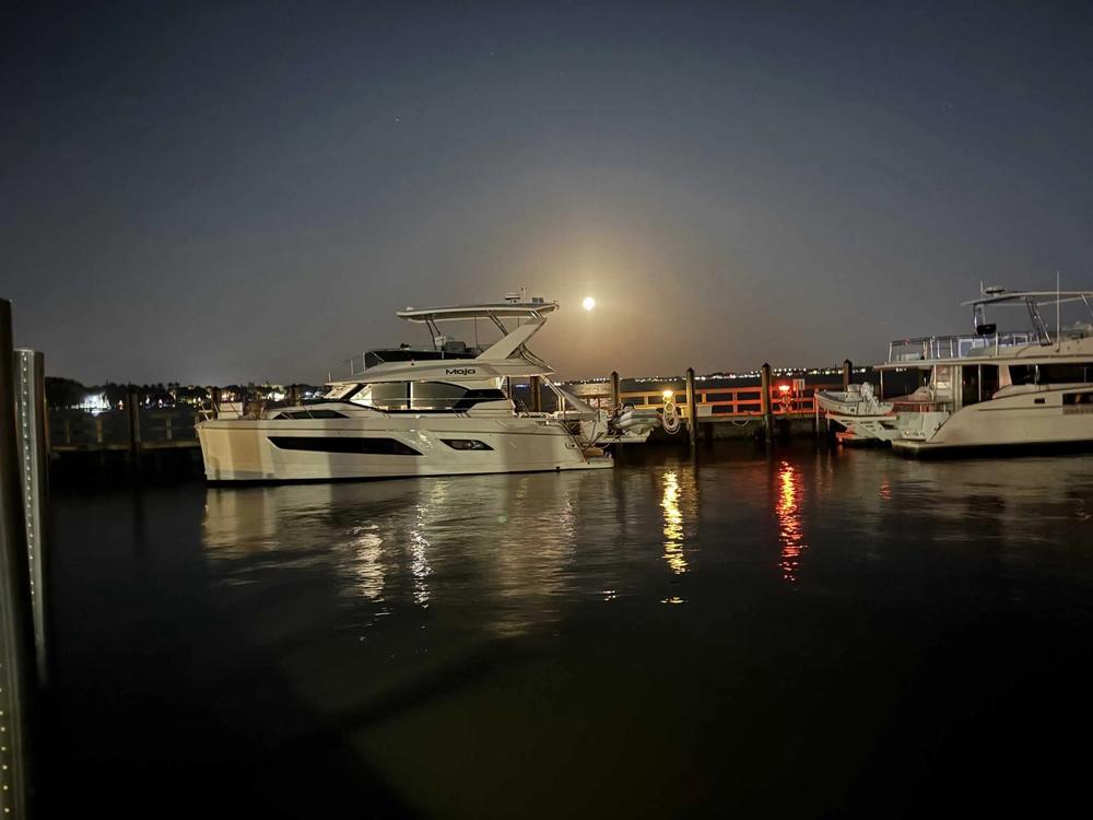 2020 Aquila 44 Yacht