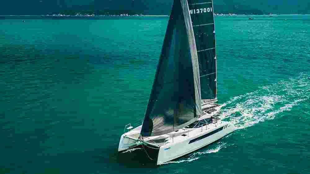 2025 Seawind Catamarans 1370
