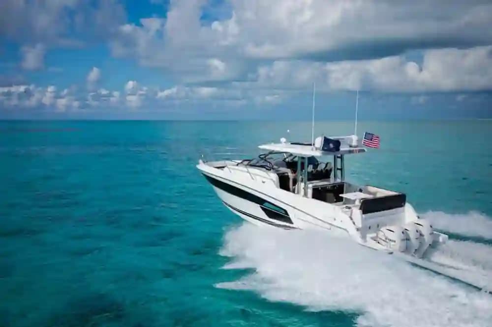2024 Jeanneau Leader 12.5 WA for Sale in Fort Lauderdale, Florida Express Cruiser 3