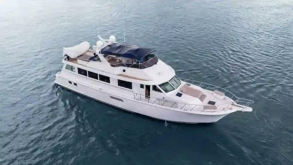 Hatteras 74 Sport Deck For Sale