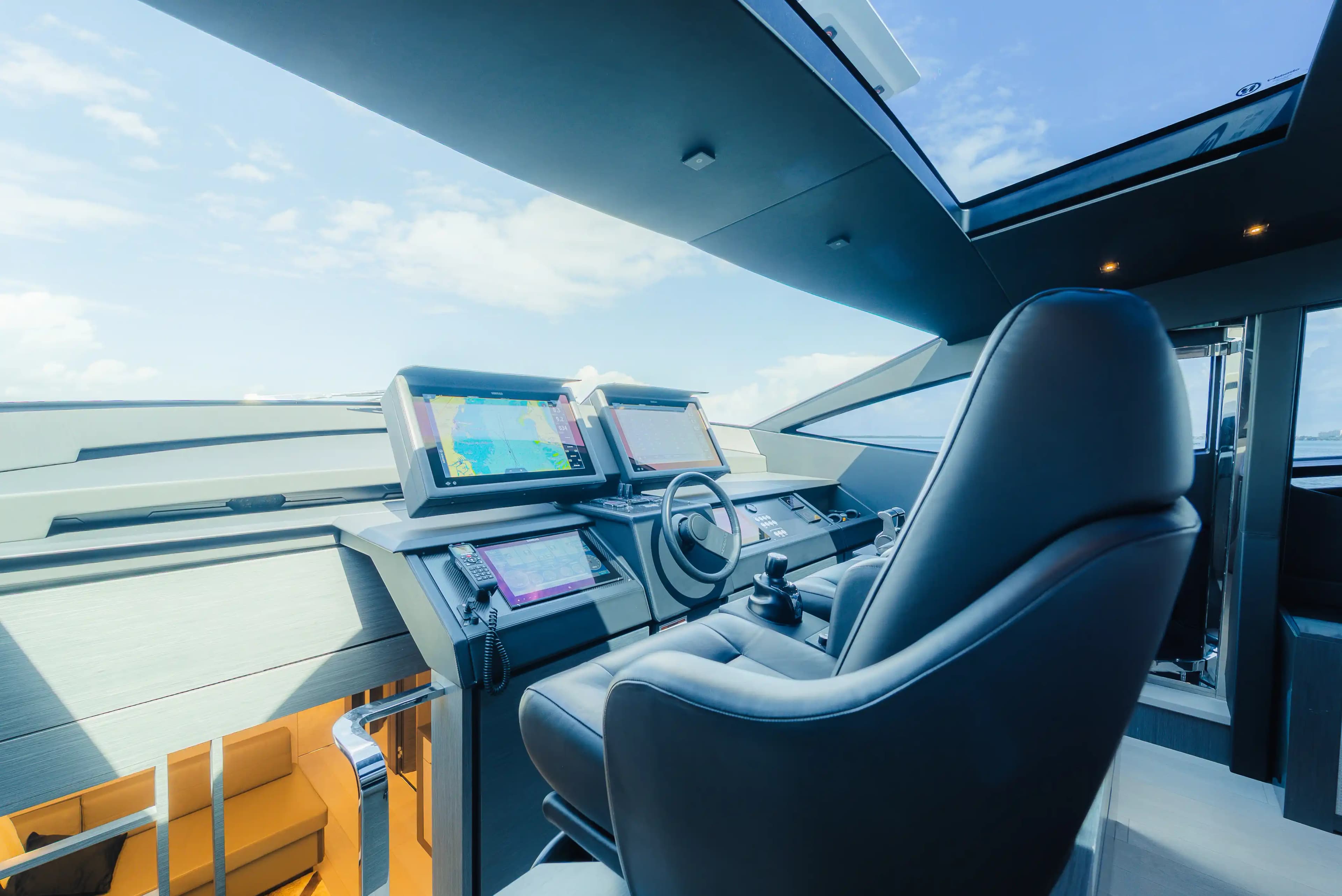 2021 Pershing 8X te koop in Fort Lauderdale, Florida Sport Cruiser 5