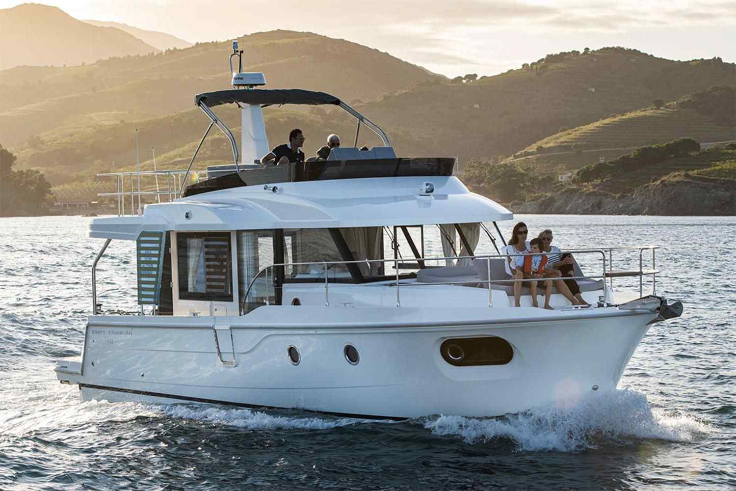 Yacht