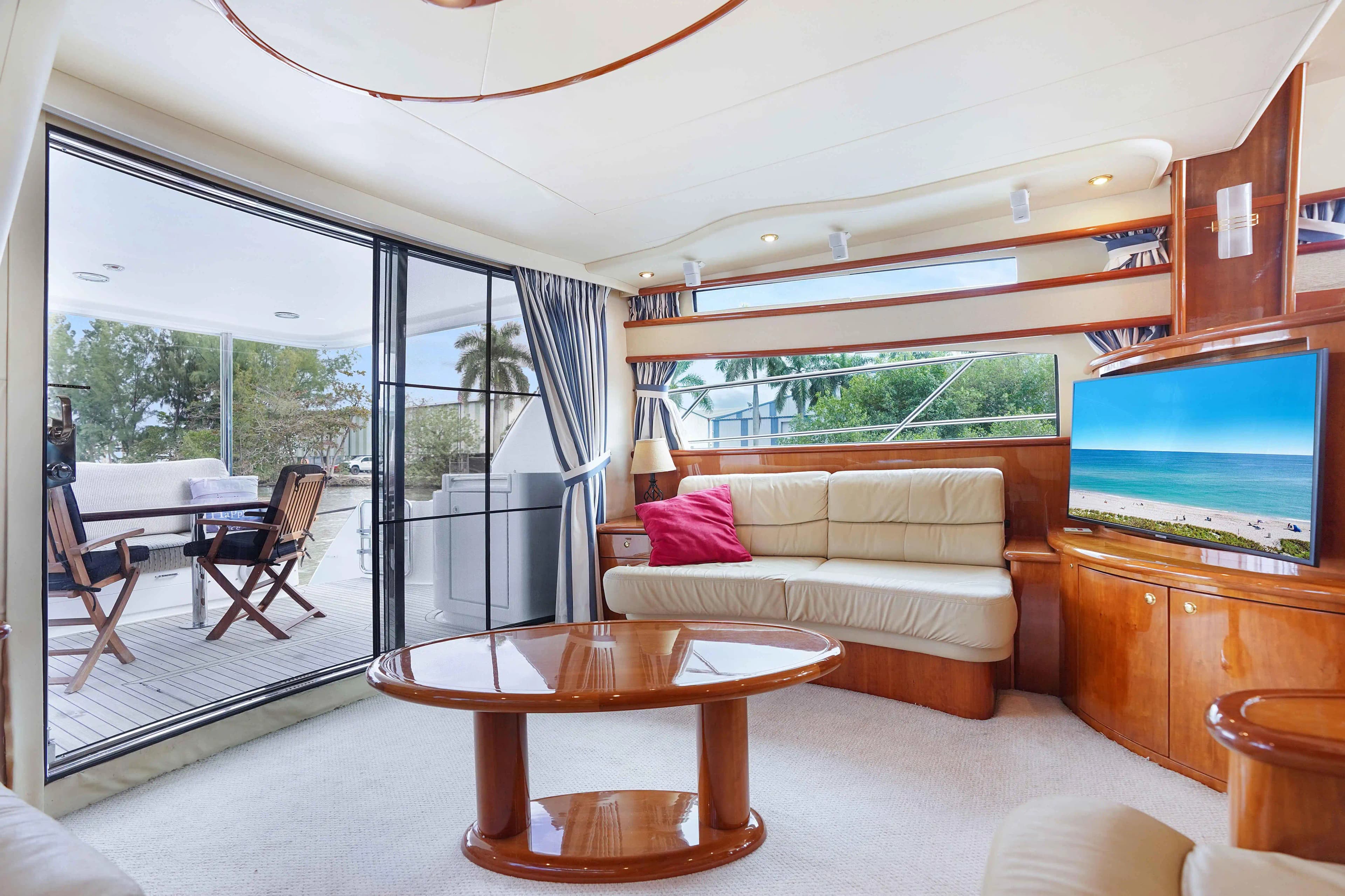 2006 Neptunus Yachts 62 Flybridge Sold in Fort Lauderdale, Florida Flybridge 2