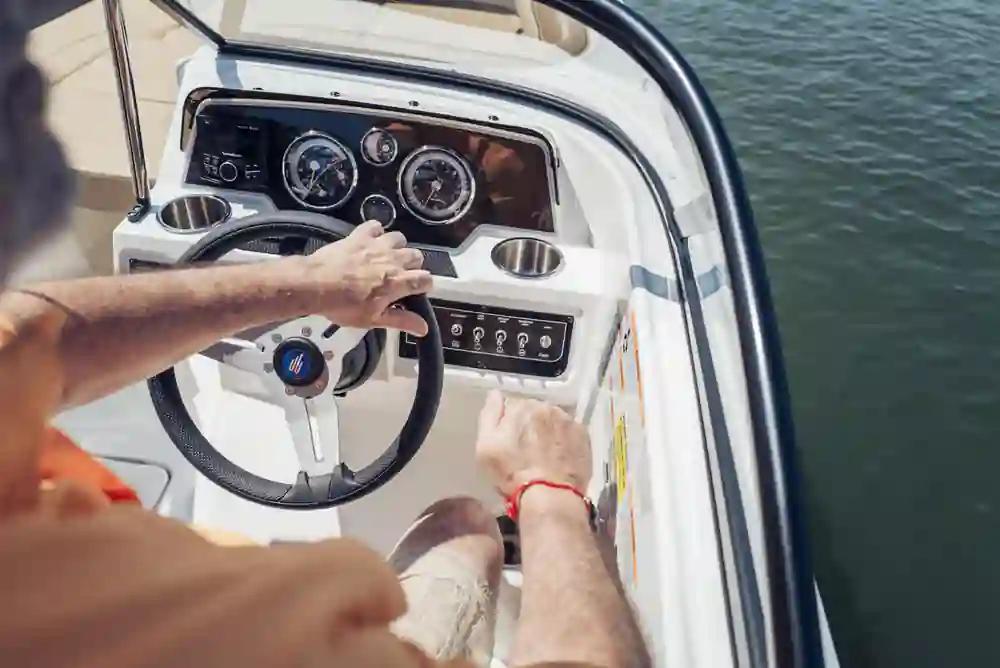 Bayliner D22 zum Verkauf