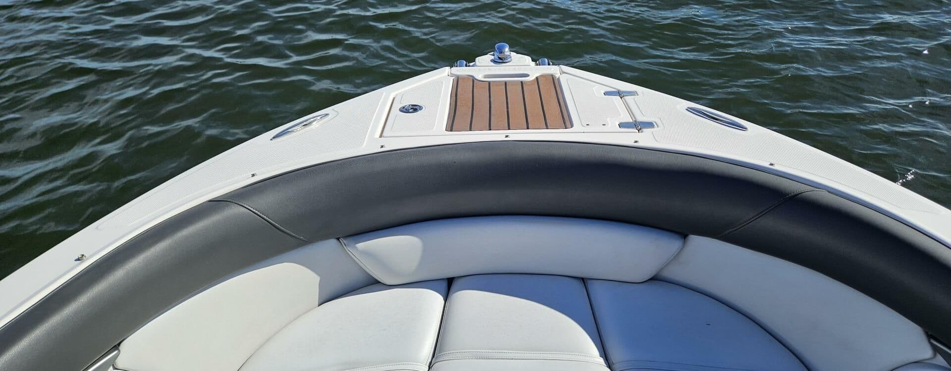 2010 Regal 2700 Bowrider for Sale in Tampa, Florida Bowrider 3