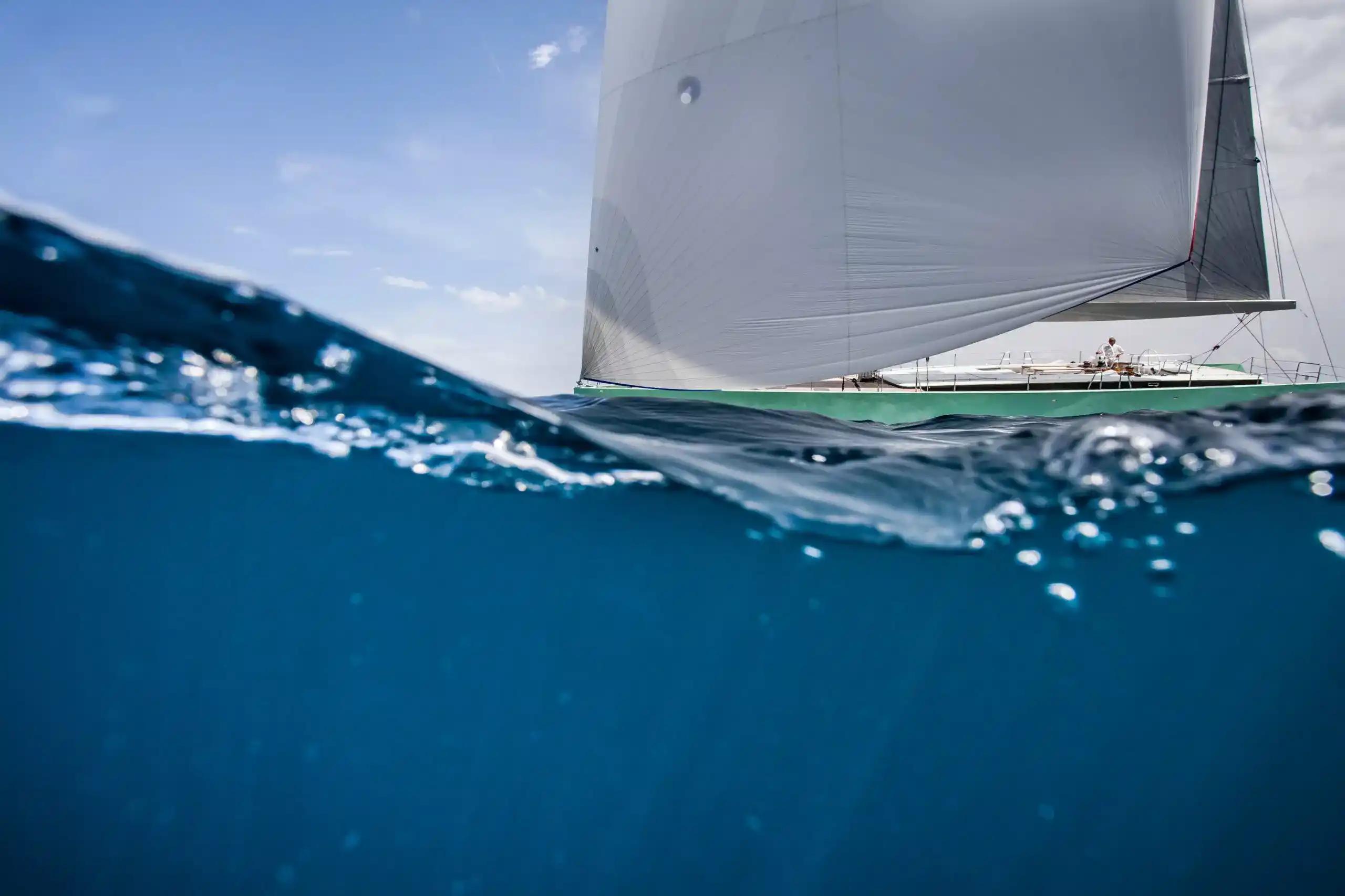 Y Yachts Y8 a la venta