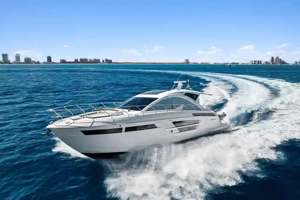 Cruisers Yachts 54 Cantius te koop