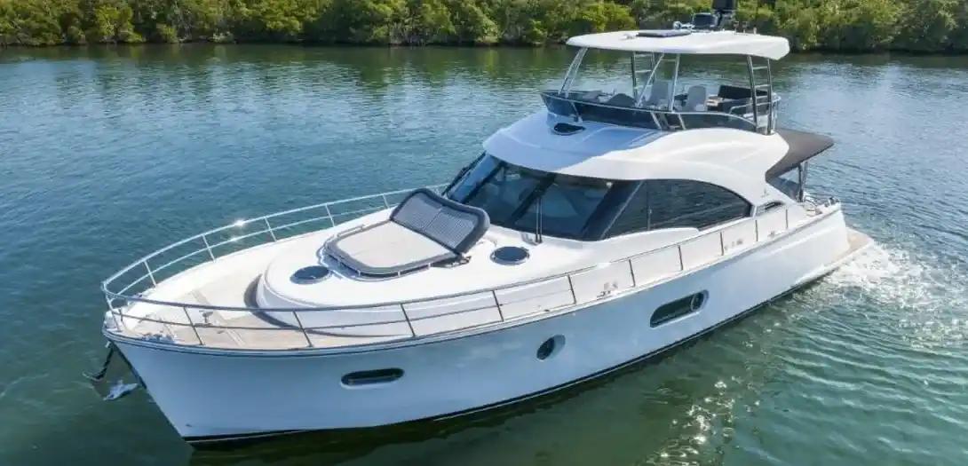 Riviera Belize 54 Daybridge For Sale