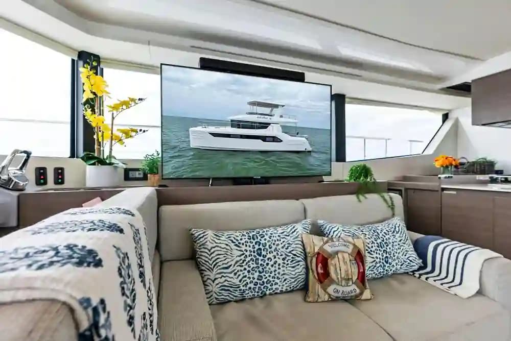 Leopard Catamarans 53 Powercat for Sale