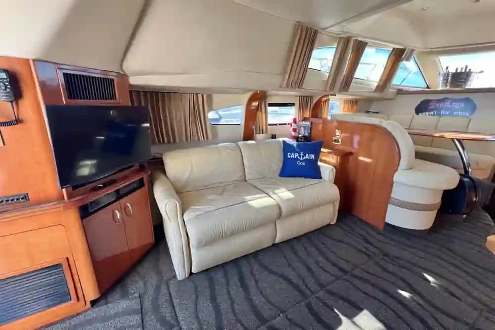 2004 Carver 420 Mariner for Sale in Huntington Beach, California Flybridge 5
