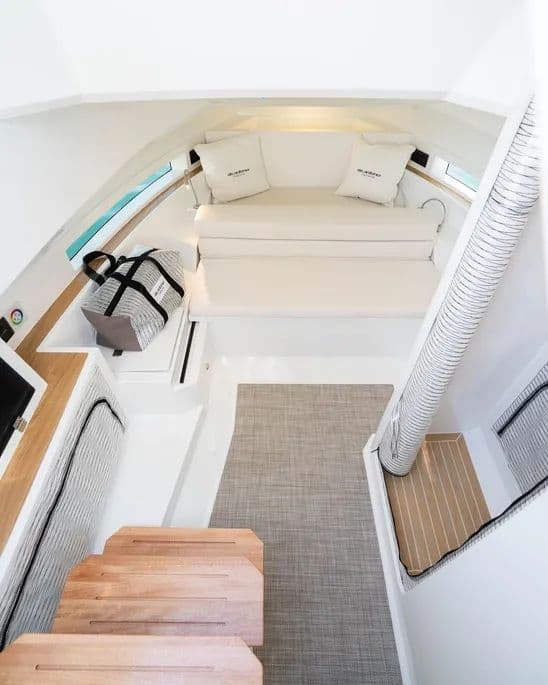 2024 De Antonio Yachts D32 Open for Sale in Boston, Massachusetts Walk-around Boats 5