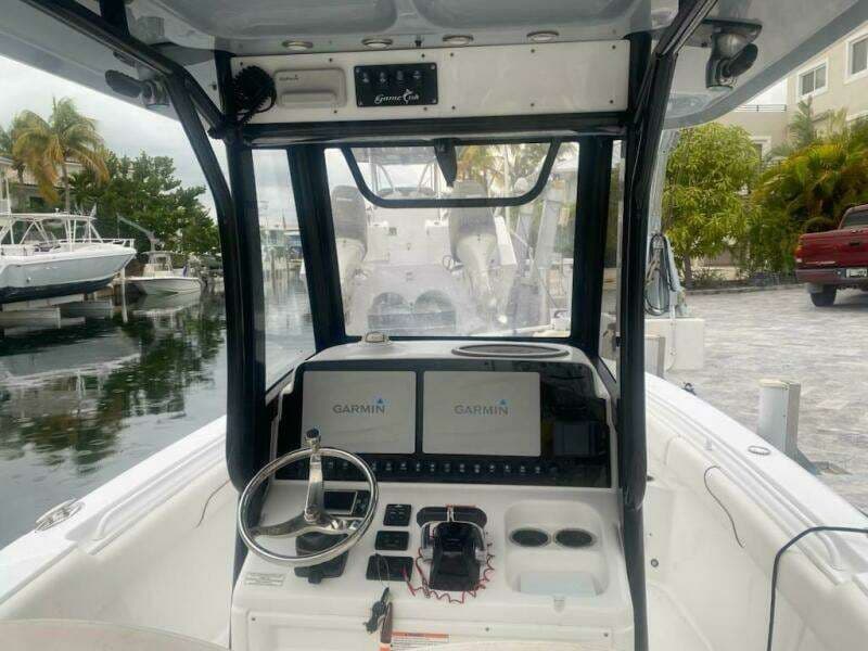 Sea Hunt Gamefish 27FS for Sale