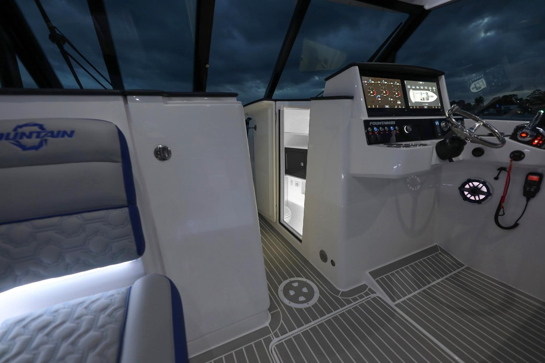 2025 Fountain Powerboats 39 DX for Sale in Miami Beach, Florida Dual Console 4