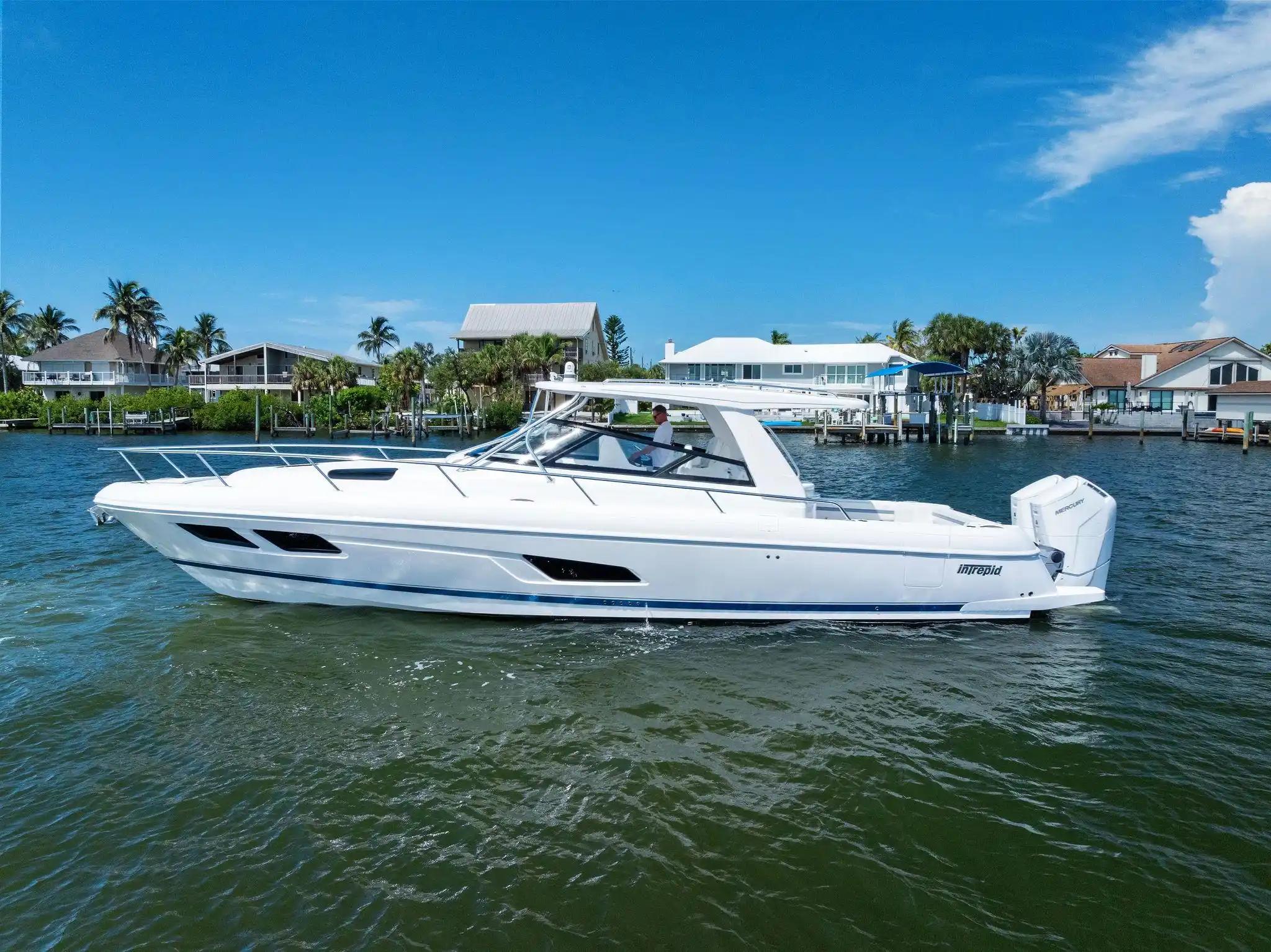 Intrepid Powerboats 438 Evolution For Sale