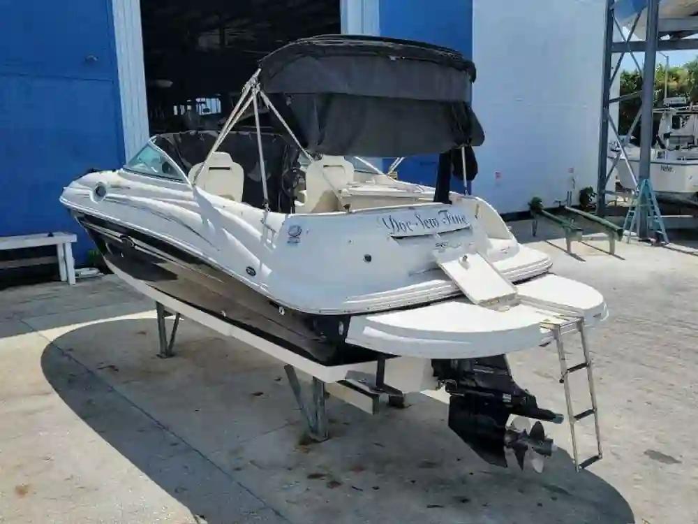 Sea Ray 240 Sundeck For Sale