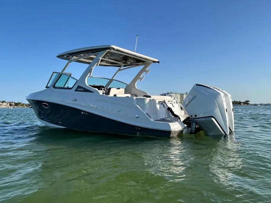 2024 Crownline 260 DC