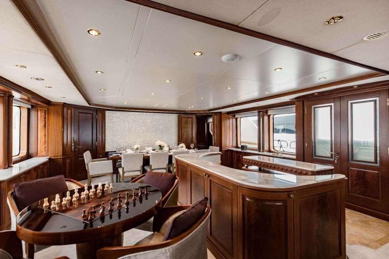 Benetti Classic 120 à vendre