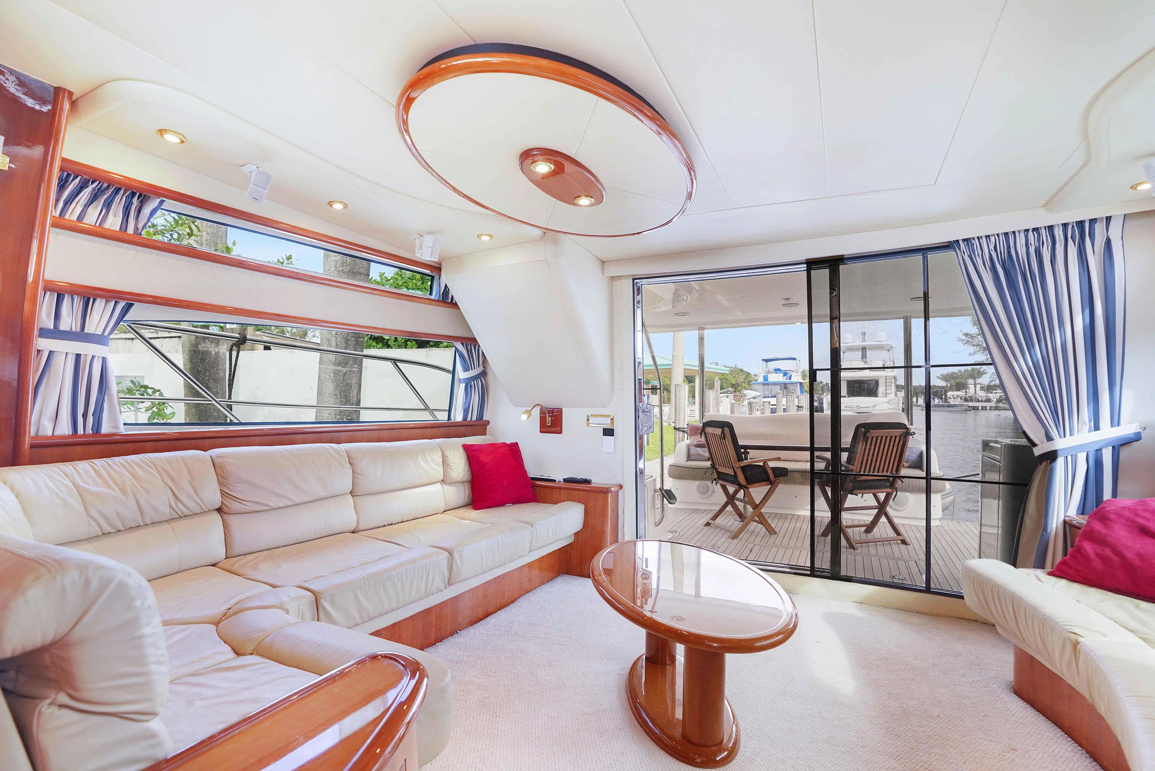 2006 Neptunus Yachts 62 Flybridge Sold in Fort Lauderdale, Florida Flybridge 3
