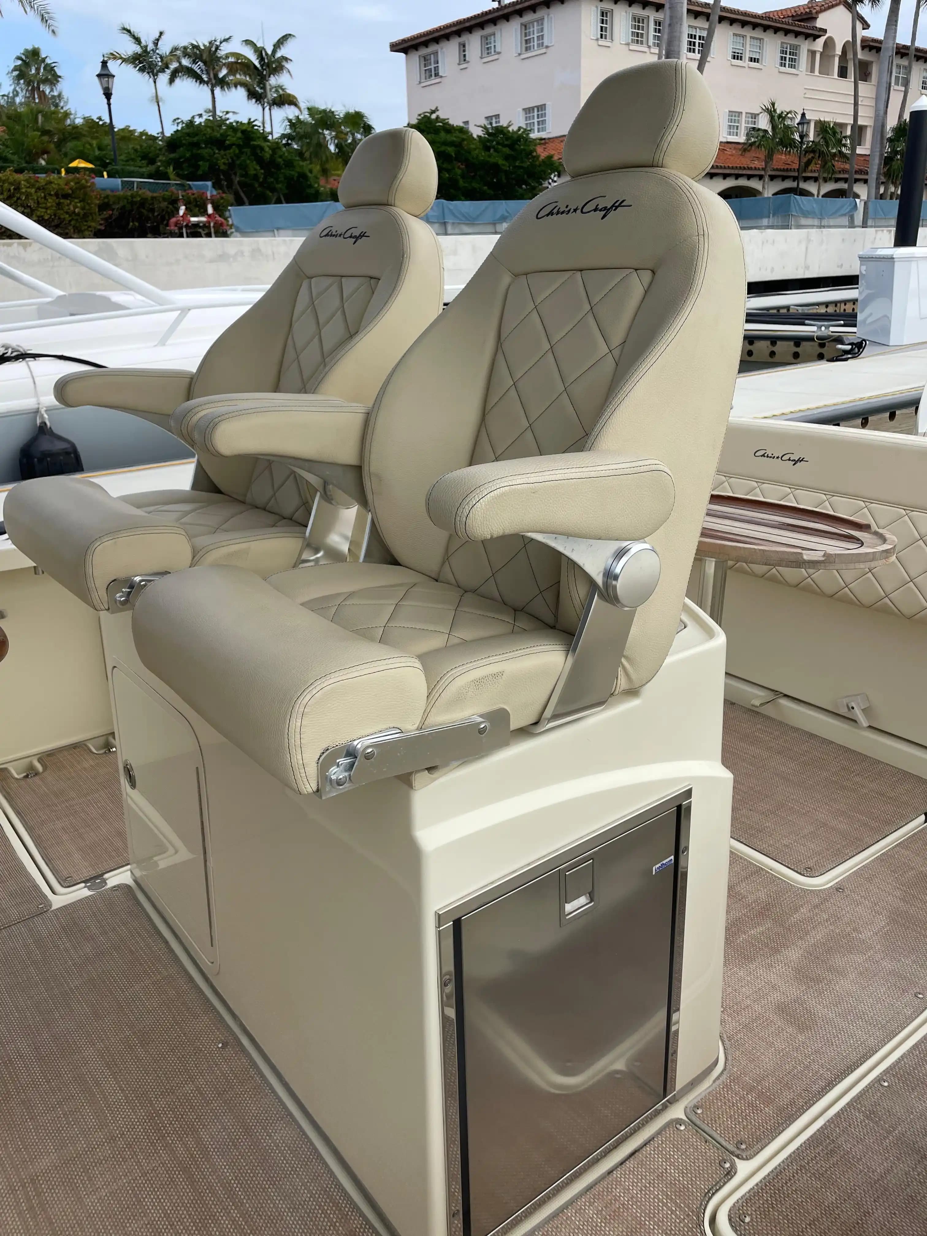 2020 Chris-Craft Catalina 30 Sold in Fisher Island, Florida Center Console 2